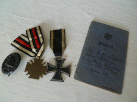 german ww1 militaire pass and medals etc L Ersatz batt leipzig