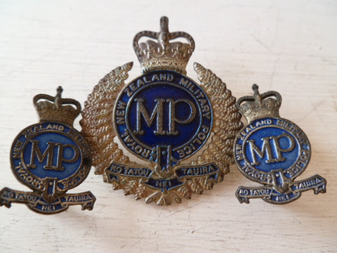 NEW ZEALAND  MP cap badge and collars SET  metal  lugs