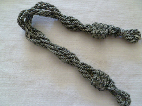 GERMAN WWII admin  peaked cap chin strap [cord]