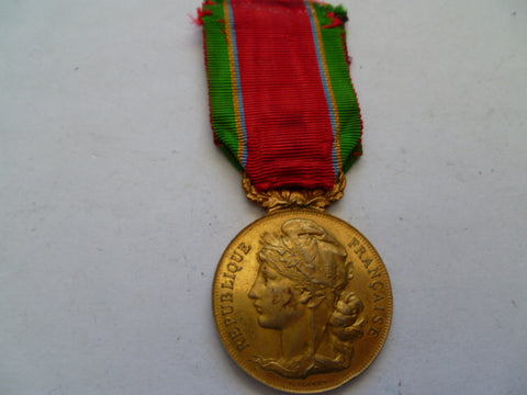 france large life saving medal