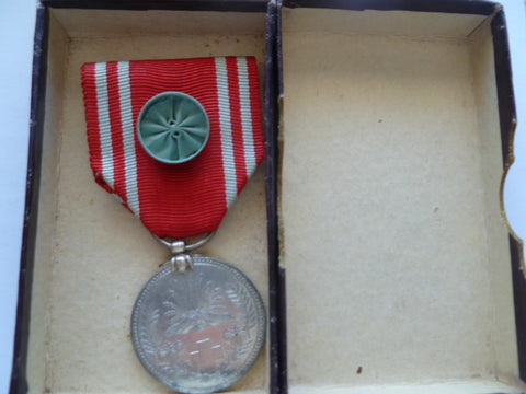 jap ww2 red cross medal cased with small rosette