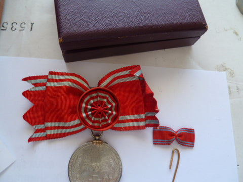jap ww2 red cross medal in case for lady quite scarce