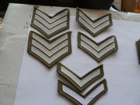 aust army rank in pairs 2 colours as new cond