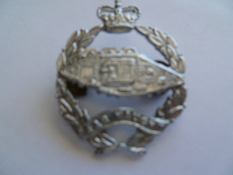 brit army tank/armoured corp cap badge q/c screw back
