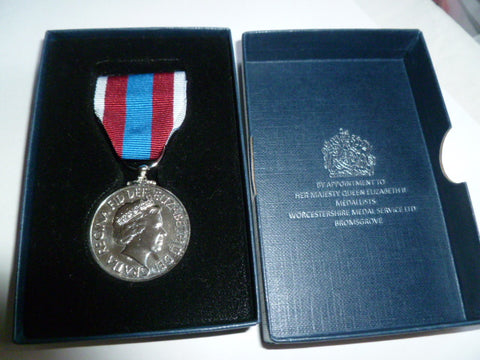 platnium jubilee medal cased genuine full size unc