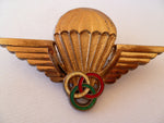 MALAGASY a/b french style badge instr