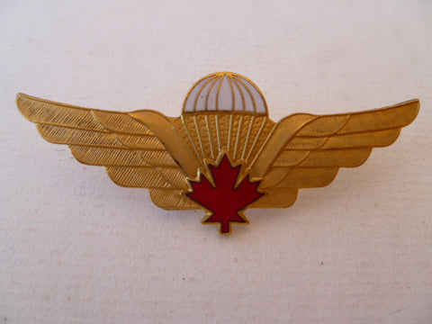 CANADA red leaf a/b metal wing