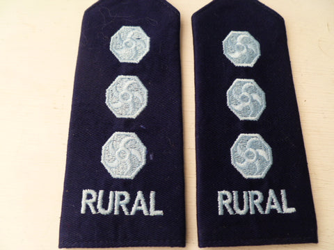 AUSTRALIA fire eppaullettes pair new cond