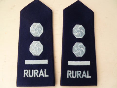 AUSTRALIA fire eppaullettes pair new cond