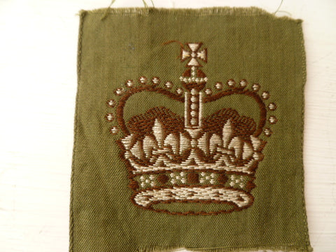 AUSTRALIA  army crown new cond  cloth