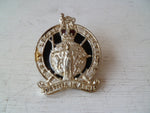 NEW ZEALAND  legal corp cap badge  metal  lugs 2nd type