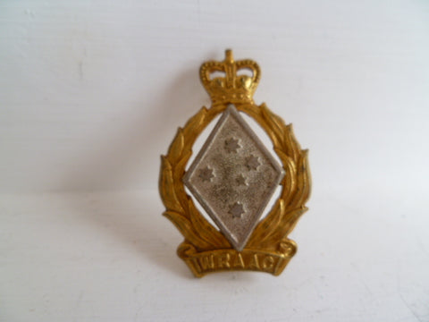 AUSTRALIA 1953/60  wrac corp cap badge slider