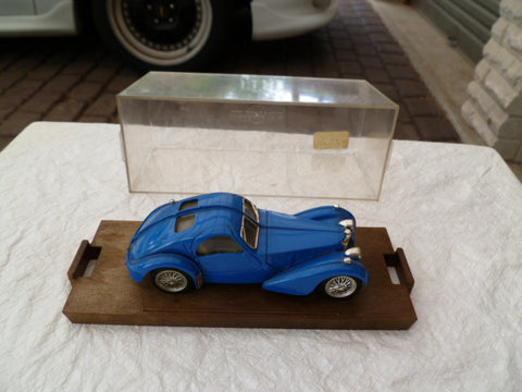 BRUMM   boxed again no outer box no name bugatti hand written on