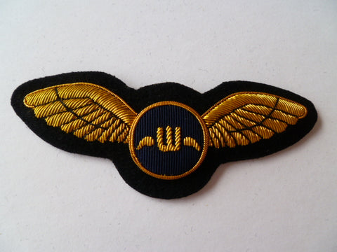 AIRLINE WING bullion W on blue circle