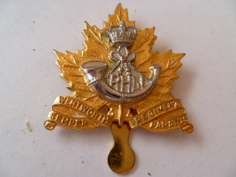 CANADA newer wentworth regt cap badge  slider  no maker