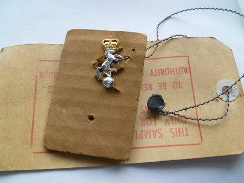 AUSTRALIA sealed sample army areme collar