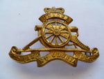 artillery cap badge q/c nice older badge shaped