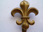 manchester regt cap badge fleur de lys  brass