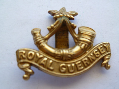 royal guernsey regt cap badge half slider