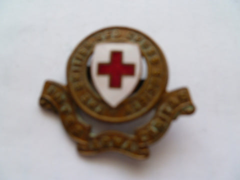 UK red cross cap badge WWII officers blade fasteners