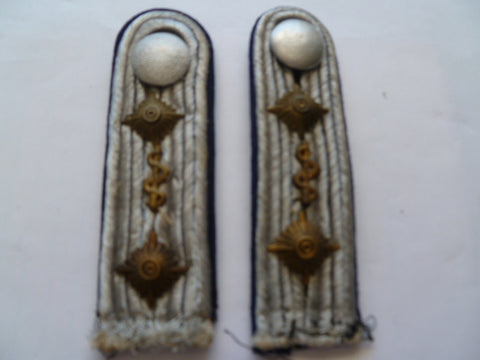 german army officers eppaulettes medic w/buttons pair