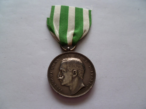 italy messina earth quake medal 1908 u/n as issued