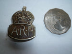 brit ww2 ARP badge silver h/m and m/m