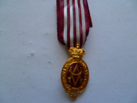 brit mini  ALBERT medal for land acts