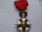 france medal of honour has pins on ribbon for attachment