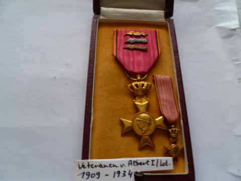 belgium cased ww1 veterans medal f/s and mini 3 palms
