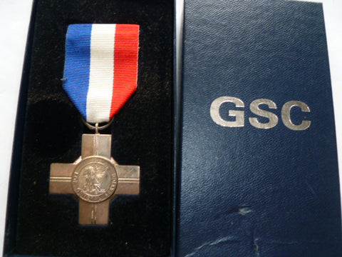 brit general service cross REME named is hallmarked silver