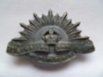 australia rising sun cap/hat badge ww1 brit made see lugs