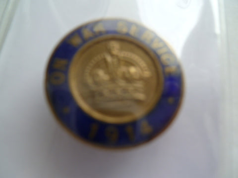 on war service 1914 badge #a76559