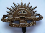 aust  ww1 rising sun cap badge has inscription on back