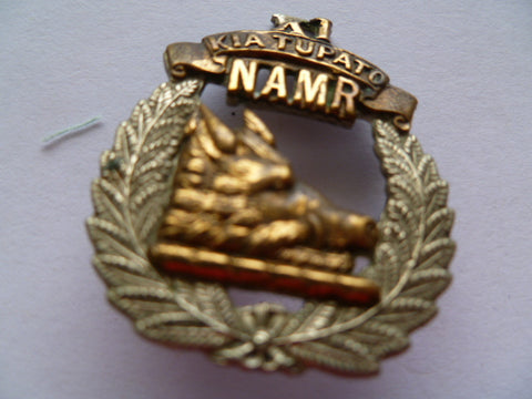 NZ 11th north auckland cap badge m/m gaunt
