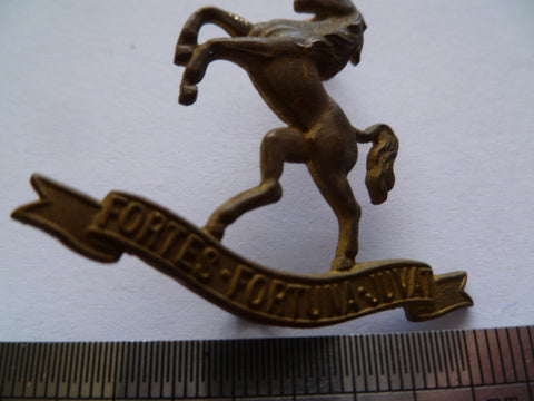 NZ 9th wgton mounted riles cap badge m/m gaunt