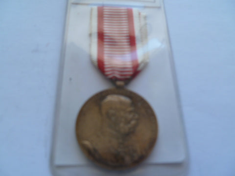 austria service medal ..........signum memoriae on back