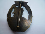 german ww2 kreigsmarine aux cruiser badge in later case