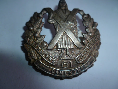 aust army 61st  QLD scottish camerons cap badge ex cond