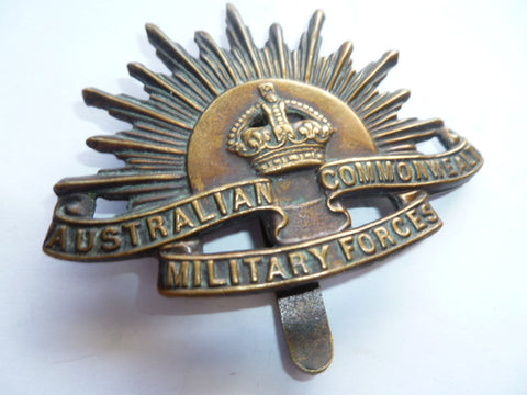 aust rising sun ww1 with slider nice hat badge no maker brit made